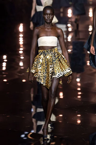 Look 8
